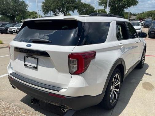 2022 Ford Explorer ST-Line