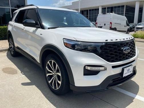 2022 Ford Explorer ST-Line