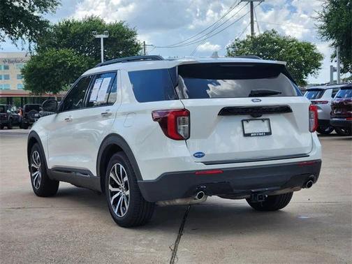 2022 Ford Explorer ST-Line