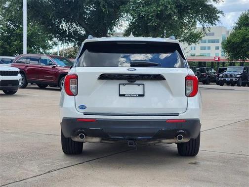 2022 Ford Explorer ST-Line