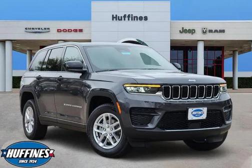 Baltic Gray Metallic Clearcoat 2026 Jeep Grand Cherokee Altitude