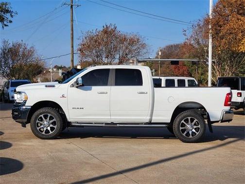 2020 RAM 2500 Big Horn Crew Cab 4X4 6'4' Box
