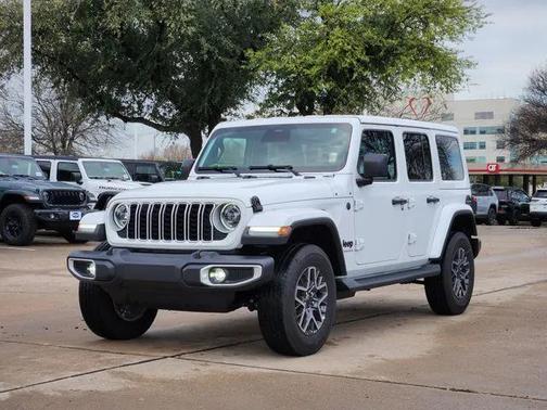 2026 Jeep Wrangler 4-Door Sahara 4x4