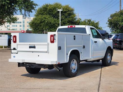2024 RAM 2500 Tradesman Regular Cab 4x2 8' Box