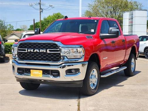 2024 RAM 2500 Big Horn Crew Cab 4x4 6'4' Box
