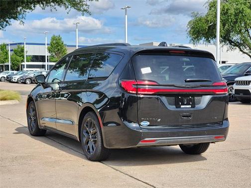 2025 Chrysler Pacifica Limited