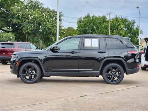 2023 Jeep Grand Cherokee Altitude