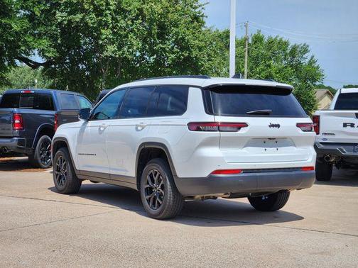 Bright White Clearcoat 2025 Jeep Grand Cherokee L Altitude
