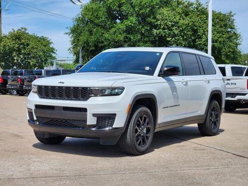 Bright White Clearcoat 2025 Jeep Grand Cherokee L Altitude