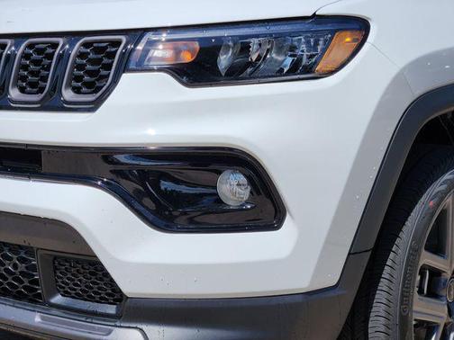 Bright White Clearcoat 2026 Jeep Compass Limited