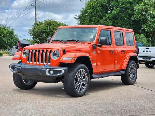 Punkn Metallic Clearcoat 2023 Jeep Wrangler 4xe Sahara