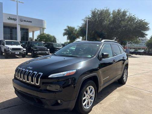 Diamond Black Crystal Pearlcoat 2018 Jeep Cherokee Latitude Plus