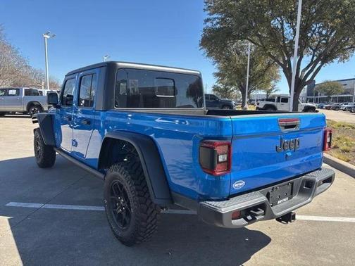 2024 Jeep Gladiator Sport