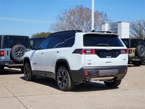 2026 Jeep Cherokee Overland