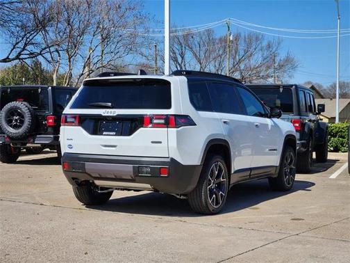 2026 Jeep Cherokee Overland