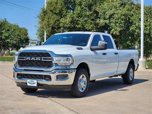 2024 RAM 2500 Tradesman Crew Cab 4x2 8' Box