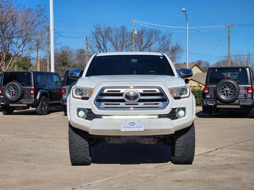 Super White 2018 Toyota Tacoma Limited
