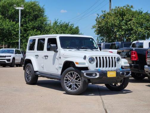 Bright White Clearcoat 2023 Jeep Wrangler 4xe Sahara