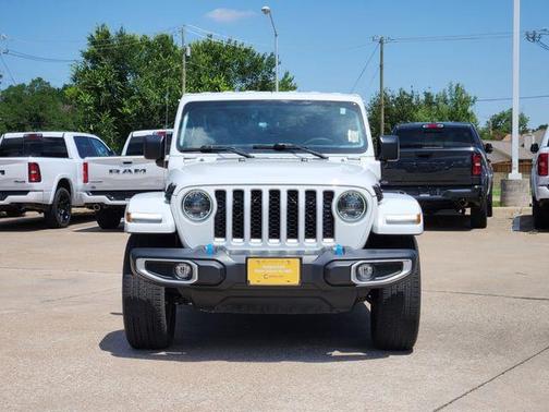Bright White Clearcoat 2023 Jeep Wrangler 4xe Sahara