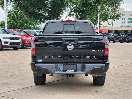 2022 Nissan Frontier SV