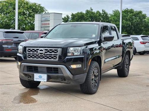 2022 Nissan Frontier SV