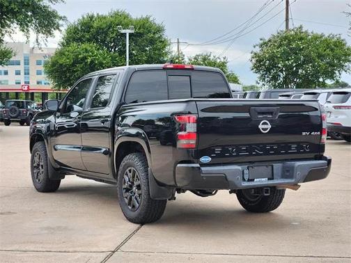 2022 Nissan Frontier SV