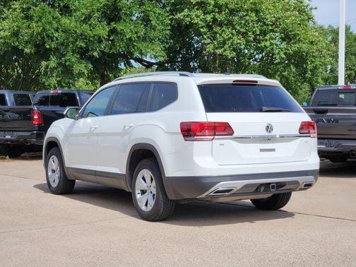 Pure White 2018 Volkswagen Atlas 3.6L SE w/Technology