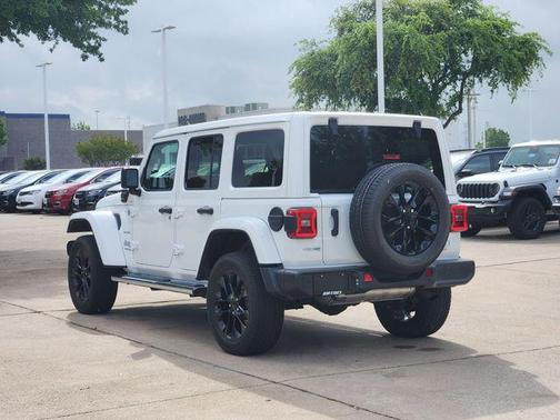 Bright White Clearcoat 2021 Jeep Wrangler Unlimited 4xe Sahara