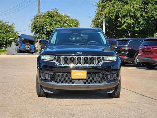 2023 Jeep Grand Cherokee Laredo