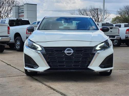 2025 Nissan Altima SV FWD