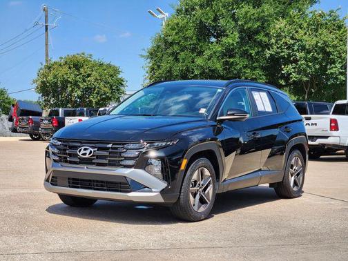 Phantom Black 2025 Hyundai TUCSON SEL Convenience