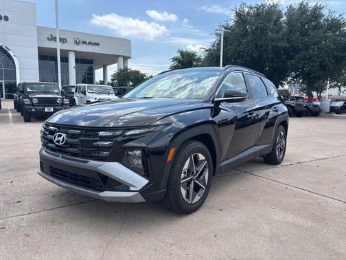 Phantom Black 2025 Hyundai TUCSON SEL Convenience