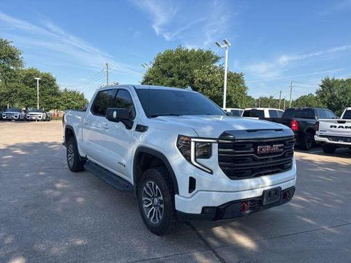 Summit White 2023 GMC Sierra 1500 AT4