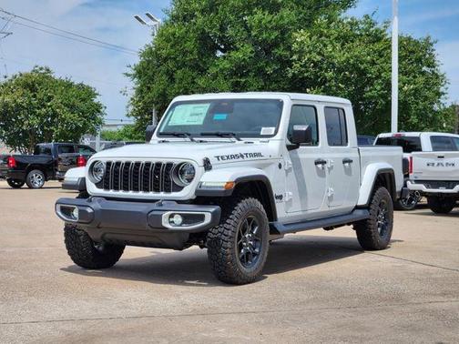 Bright White Clearcoat 2026 Jeep Gladiator Texas Trail 4x4