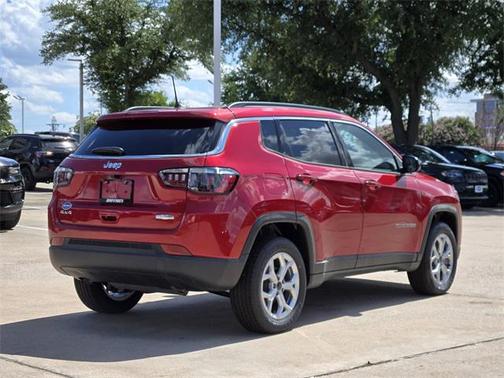 2025 Jeep Compass Latitude