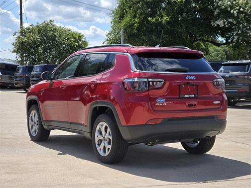 2025 Jeep Compass Latitude