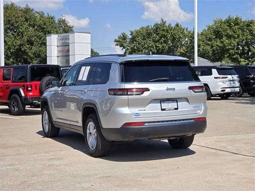 2023 Jeep Grand Cherokee L Laredo