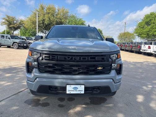Slate Gray Metallic 2025 Chevrolet Silverado 1500 Custom