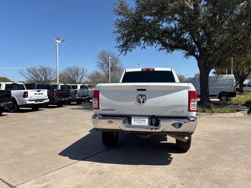 2022 RAM 2500 Big Horn Crew Cab 4x4 6'4' Box