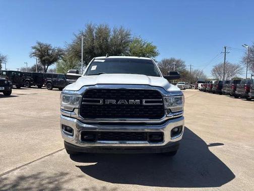 2022 RAM 2500 Big Horn Crew Cab 4x4 6'4' Box