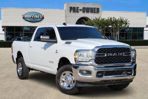 Bright White 2022 RAM 2500 Big Horn Crew Cab 4x4 6'4' Box