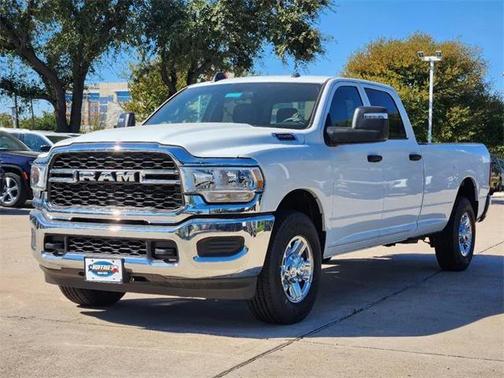 2024 RAM 2500 Tradesman Crew Cab 4x2 8' Box