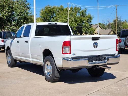 2024 RAM 2500 Tradesman Crew Cab 4x2 8' Box