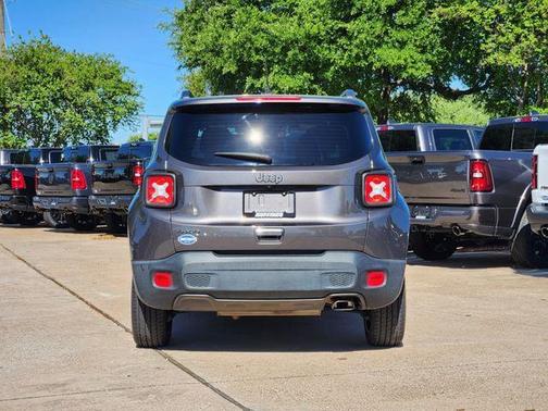 Granite Crystal Metallic Clearcoat 2021 Jeep Renegade Latitude