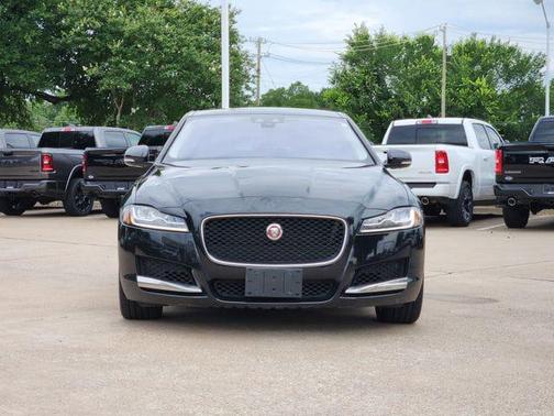 Black 2016 Jaguar XF 35t Prestige