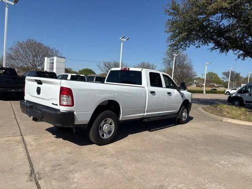 2023 RAM 3500 Tradesman Crew Cab 4x4 8' Box