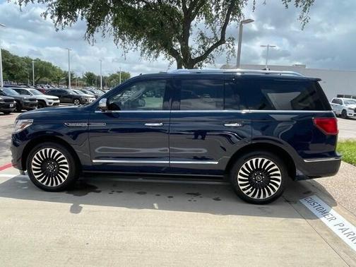 2019 Lincoln Navigator Black Label