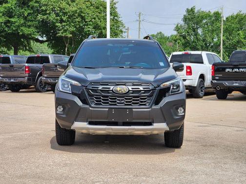 Crystal Black Silica 2025 Subaru Forester Wilderness