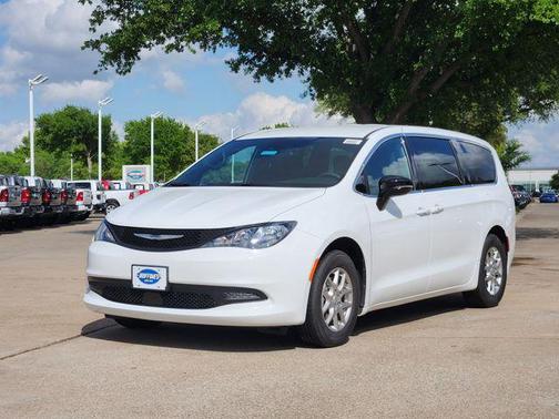 Bright White Clearcoat 2026 Chrysler Voyager LX