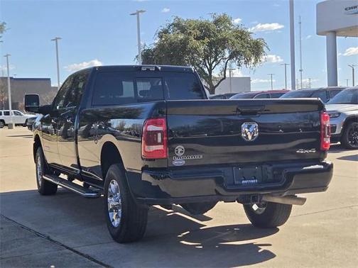 2024 RAM 3500 Laramie Crew Cab 4x4 8' Box